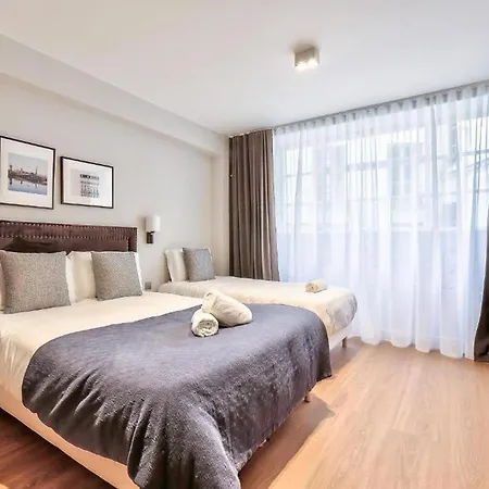 Daire Spacious Flat With 3-bedroom In *