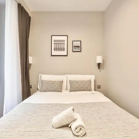 Daire Spacious Flat With 3-bedroom In