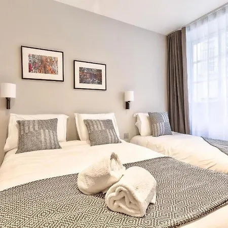 Daire Spacious Flat With 3-bedroom In *